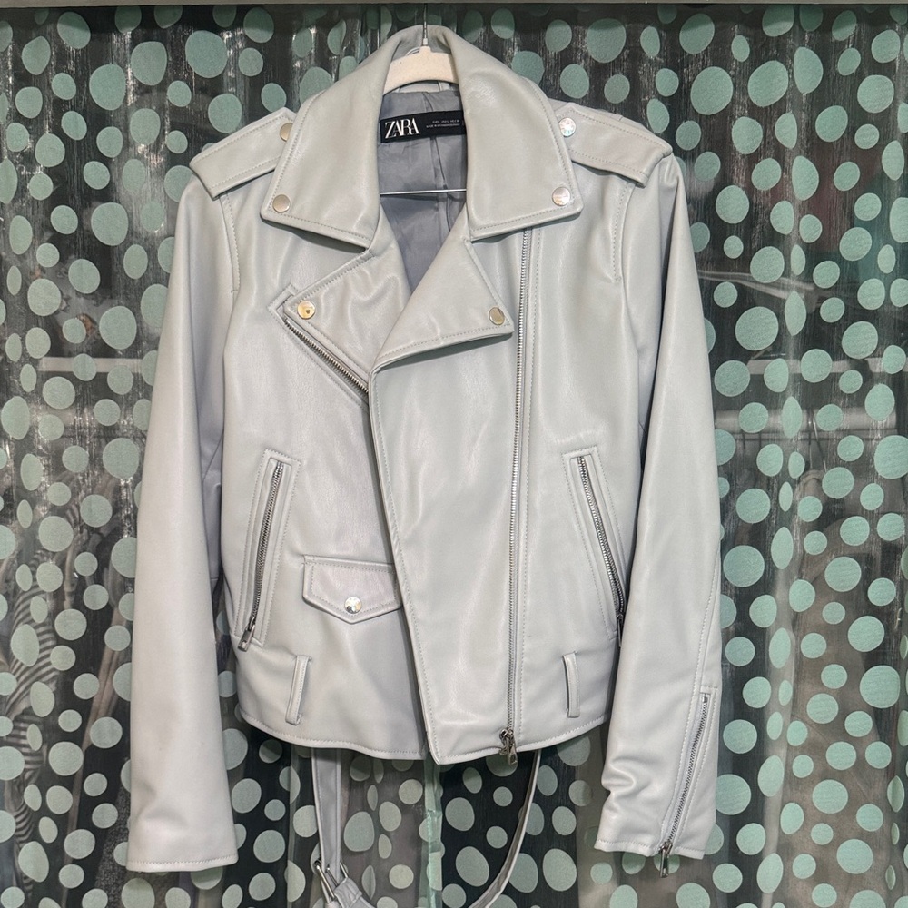 Zara Women's Soft Gray Leather Jacket